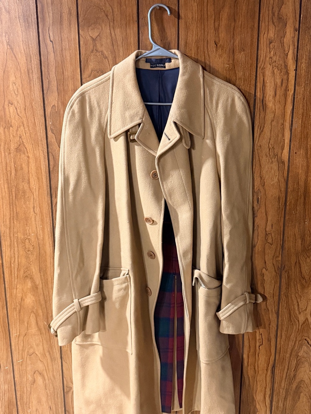Source Unknown Men's Beige Trench Coat with Plaid Lining